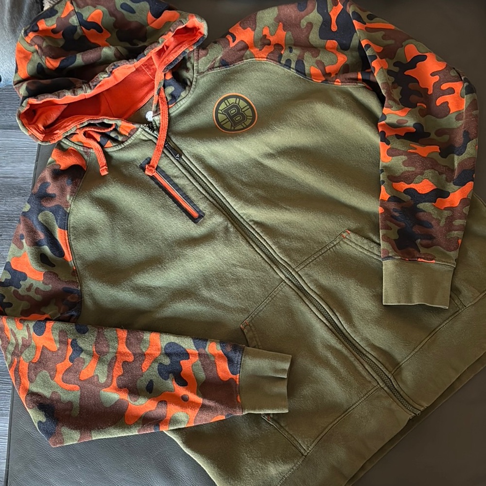 Boston Bruins camo hoodie